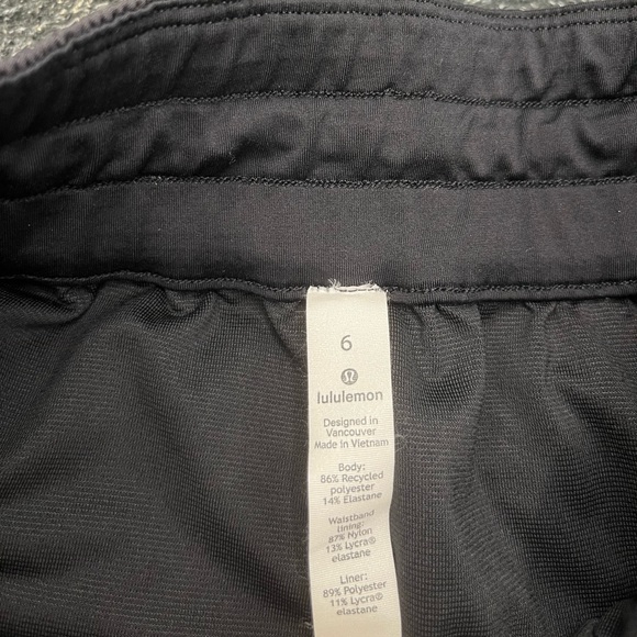 lululemon Tracker running shorts, Color: Black, Size: 6 - Picture 2 of 2